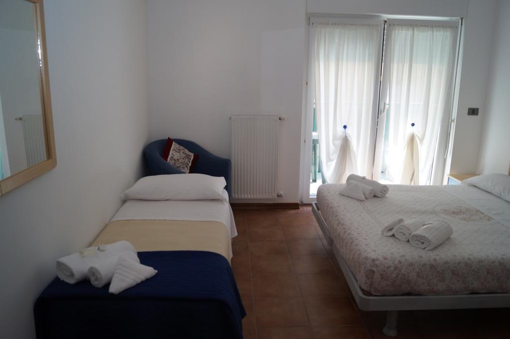 Residence Vivere Astra Trieste Bagian luar foto