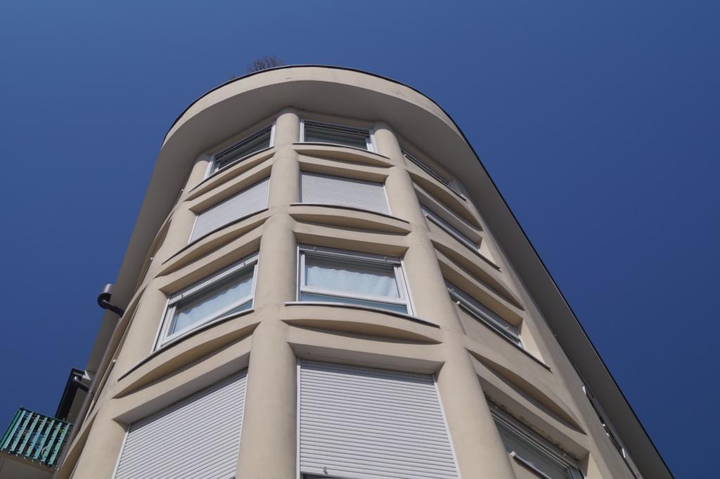 Residence Vivere Astra Trieste Bagian luar foto