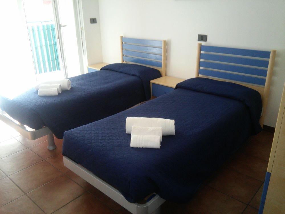 Residence Vivere Astra Trieste Bagian luar foto